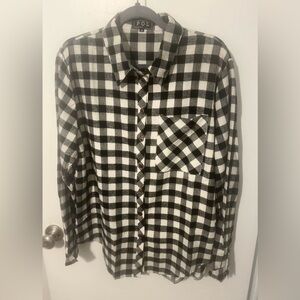 POL NWOT Size M Black and White Plaid flannel button down shirt/shacket
